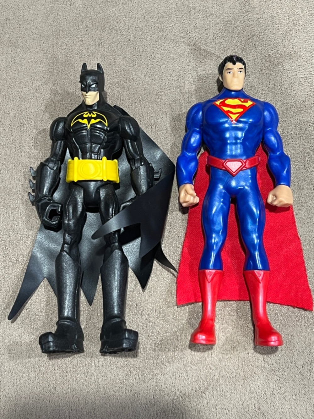 2011 Batman & Superman w/ Cape 6" Action Figure Black Costume DC Comics set of 2
